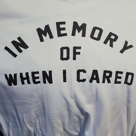 Torrid Graphic Tee.. In Memory of When I Cared - Picture 2 of 2